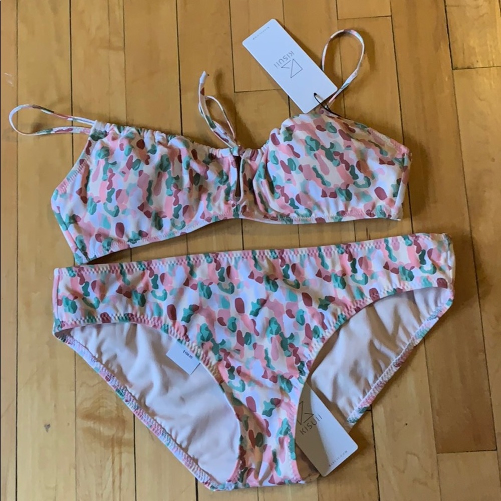 Camp bikini